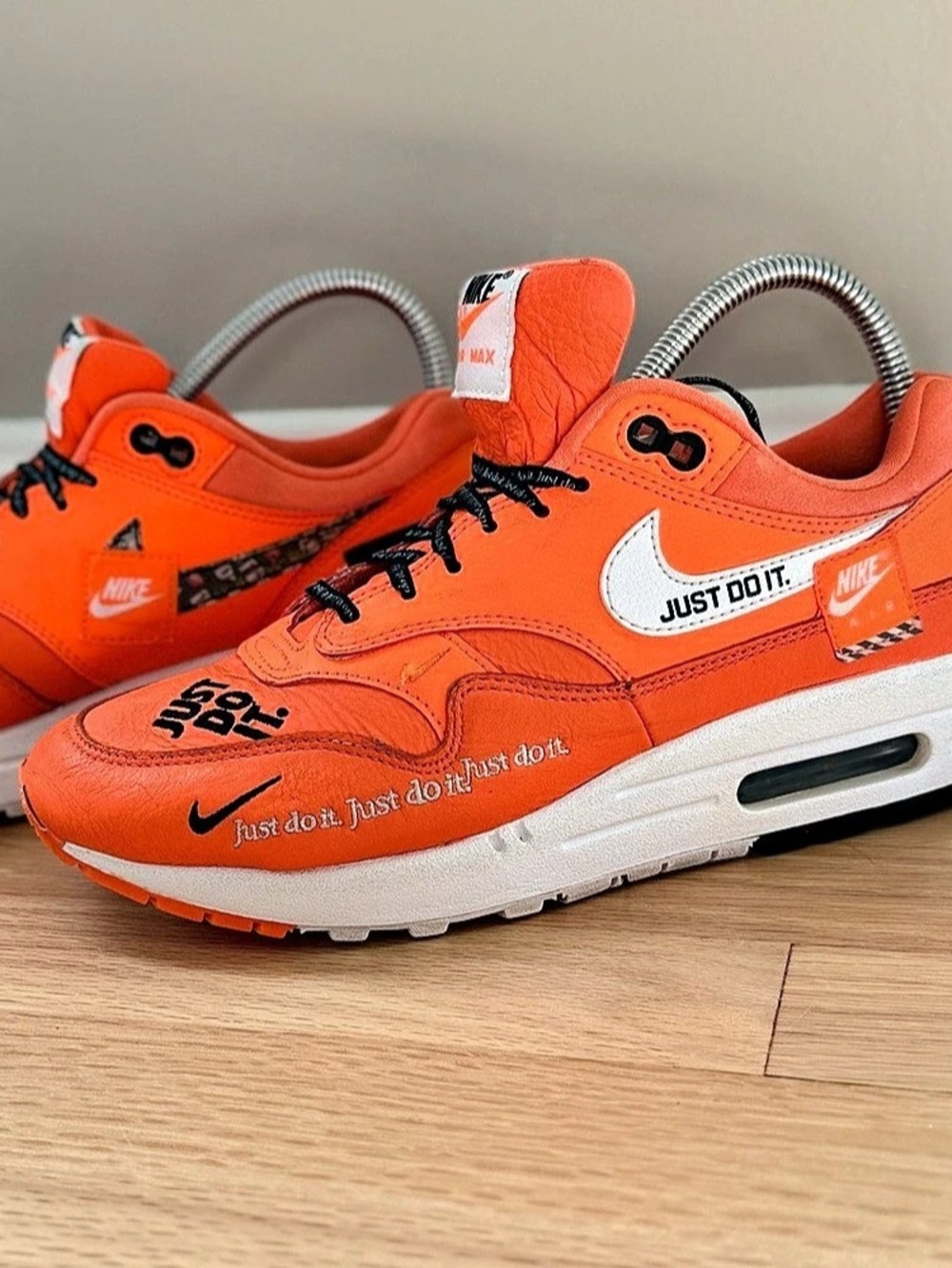 Nike Air Max 1 LX Just Do It Total Orange Womens Size 8 Sneakers 917691-800